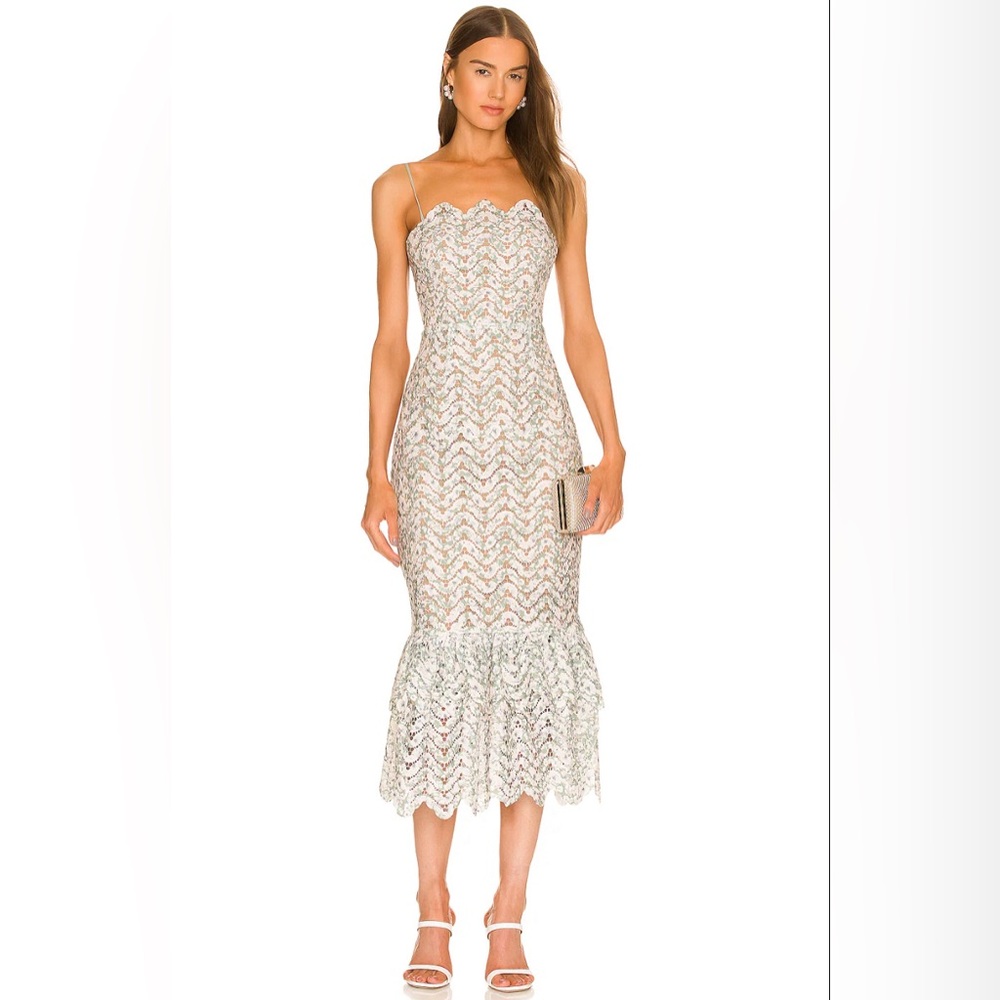 Elliatt Midi Runo Dress